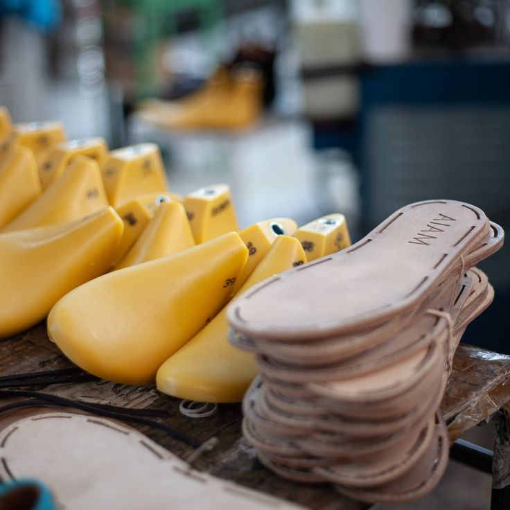 Footwear production lasts and manufacturing materials